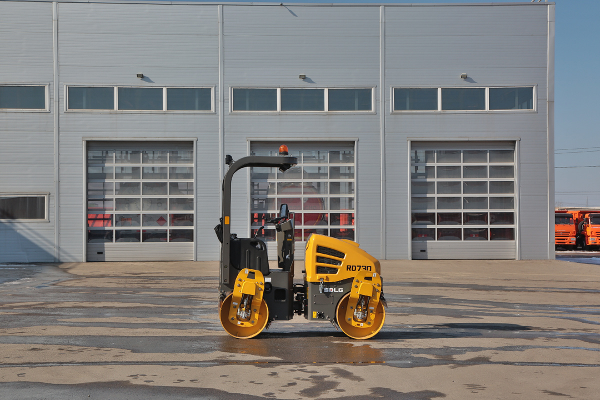 Каток дорожный LGCE RD730