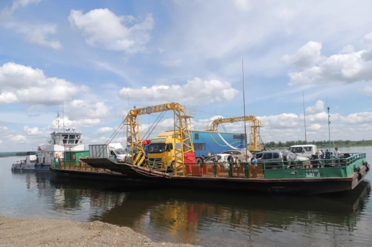    В Знаменском районе Омской области запустили паром через Иртыш