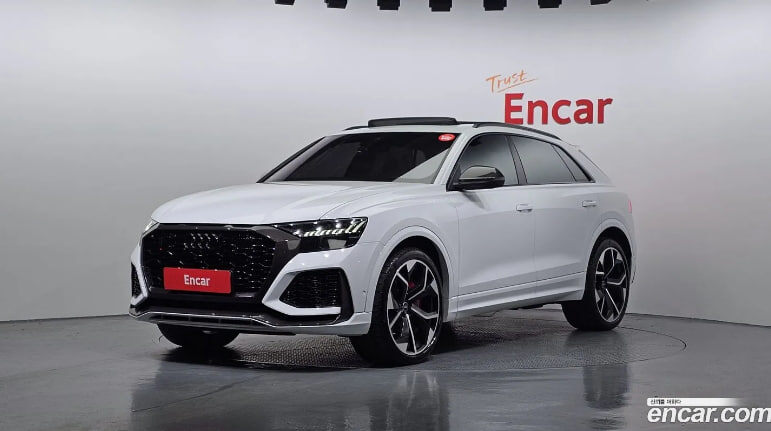 Audi RS Q8. Источник: Официальный сайт Япония Транзит japantransit.ru