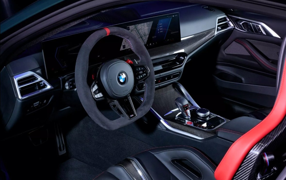 BMW M4 Nurburgring Edition. Листайте галерею