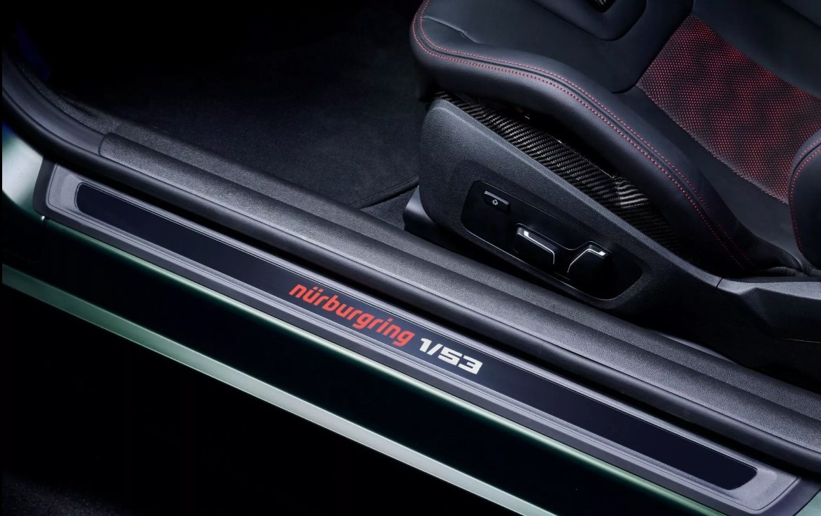 BMW M4 Nurburgring Edition. Листайте галерею