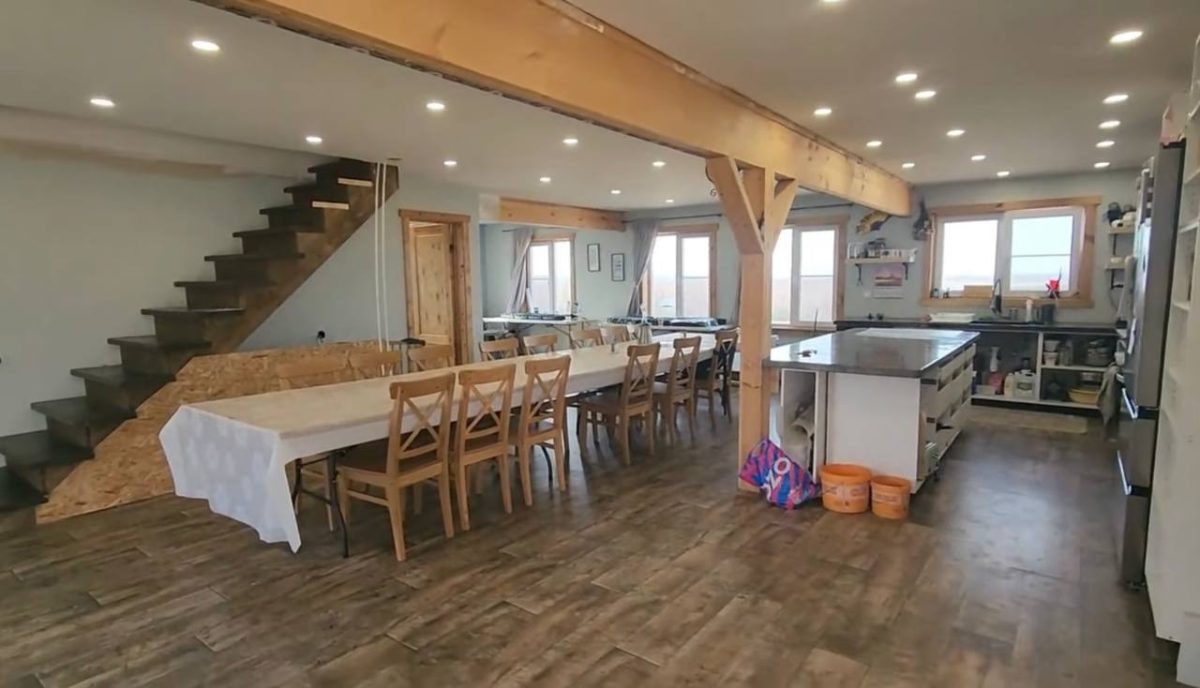    Несмотря на то, что строительство ещё продолжается, жильё уже выглядит уютным и пригодным для жизни