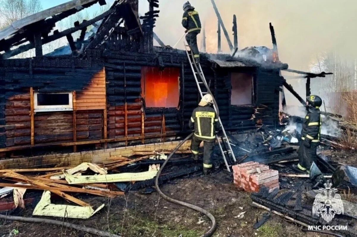    В деревне Андрианово Тверской области полностью сгорел жилой дом