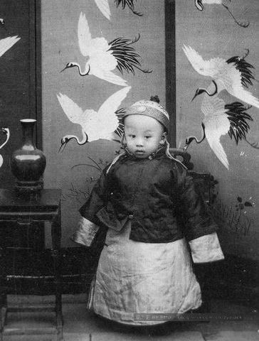 Маленький Пу И. Фото: shelkway.ru