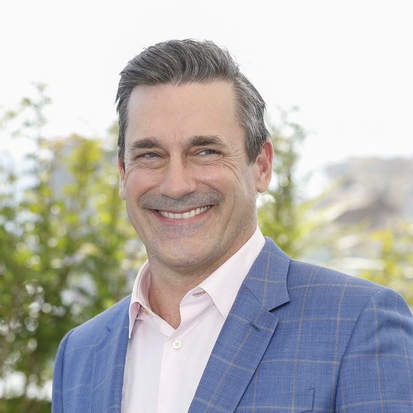     Джон Хэмм сыграет радиоведущего в сериале «Американский заложник»