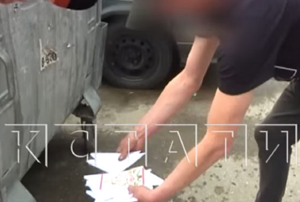    В найденной коробке нижегородцы насчитали около 70 студенческих посланий воинам