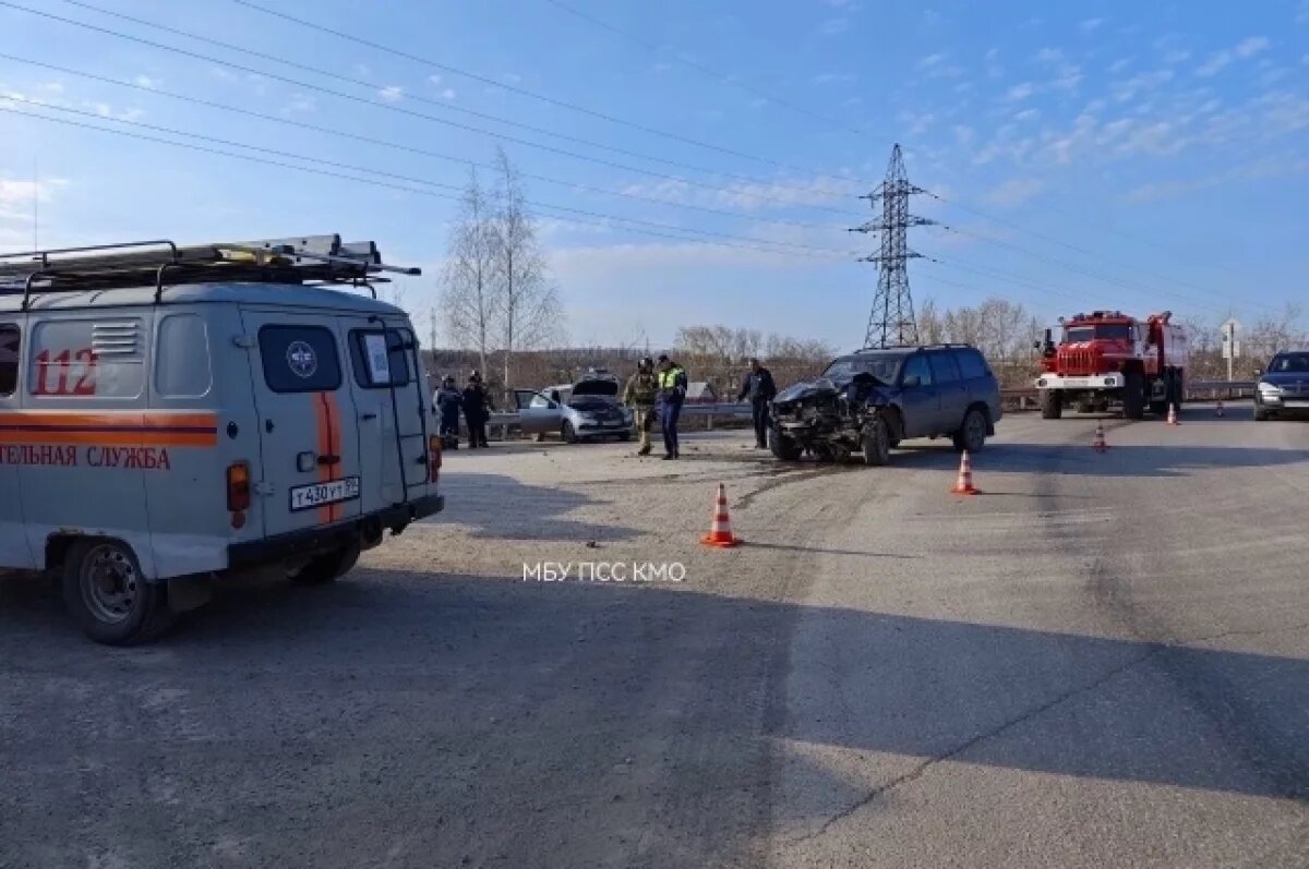    Двое людей пострадали в жёстком ДТП с легковушками на трассе в Прикамье