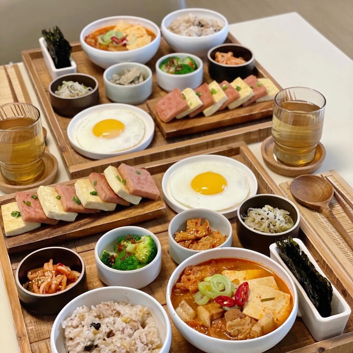 Корейский обед. Из открытых источников. 