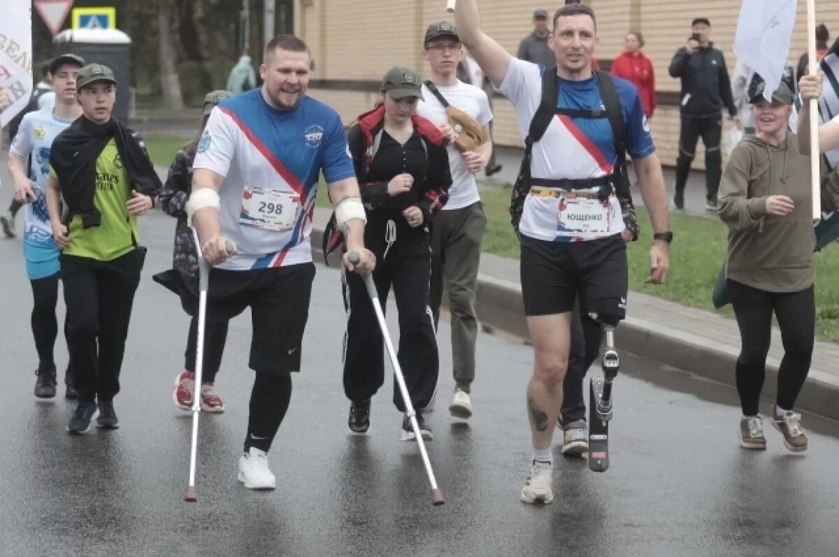    Никита стал первым в России, кто пробежал дистанцию один километр на костылях