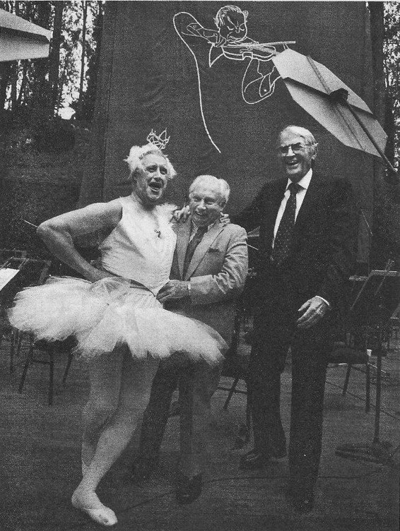 Мстислав Ростропович, Исаак Стерн и Грегори ек. 1990 г. Фото из открытых источников