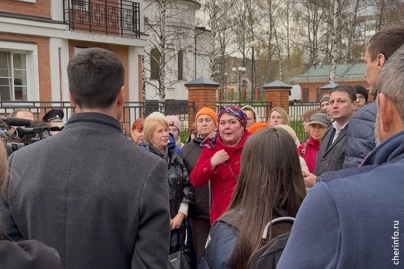    Об этом сообщил мэр Роман Маслов. Сделать дорожки попросили пенсионеры, этот вопрос обсудили на встрече с жителями 23 апреля