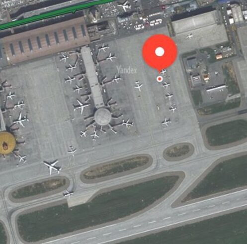 Самоходные стоянки 105-112 около терминала B  📷
