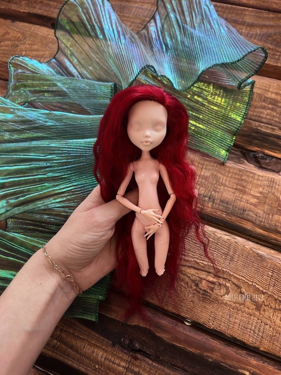 Новые волосы куклы. Листай, чтобы увидеть больше фото!