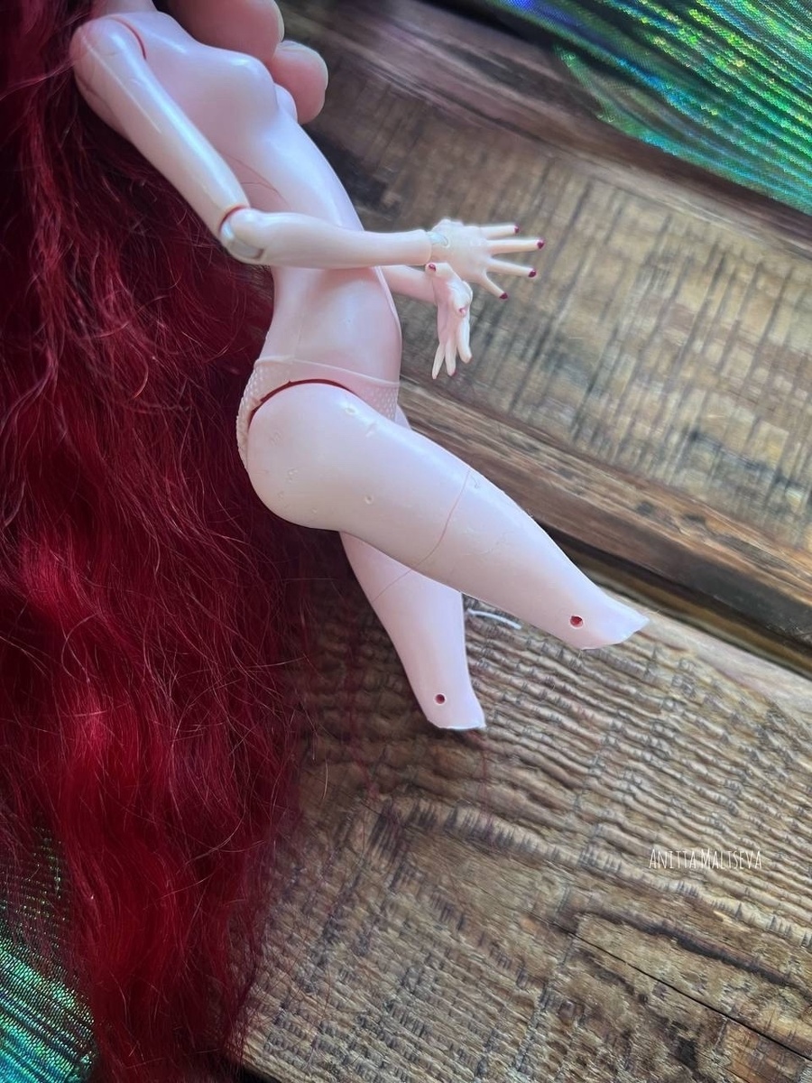 Оторвала вторую ногу. Листай, чтобы увидеть больше фото!