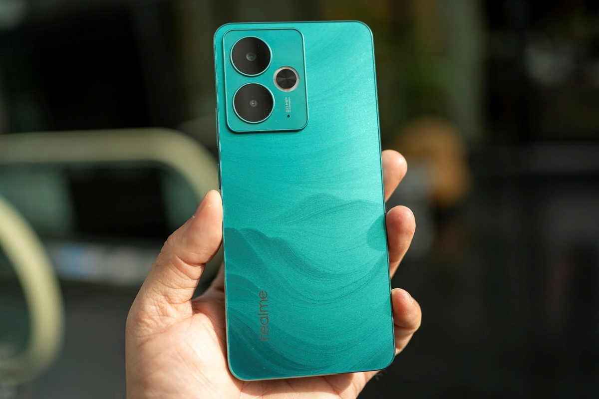 Дизайн смартфона Realme 14T 5G
