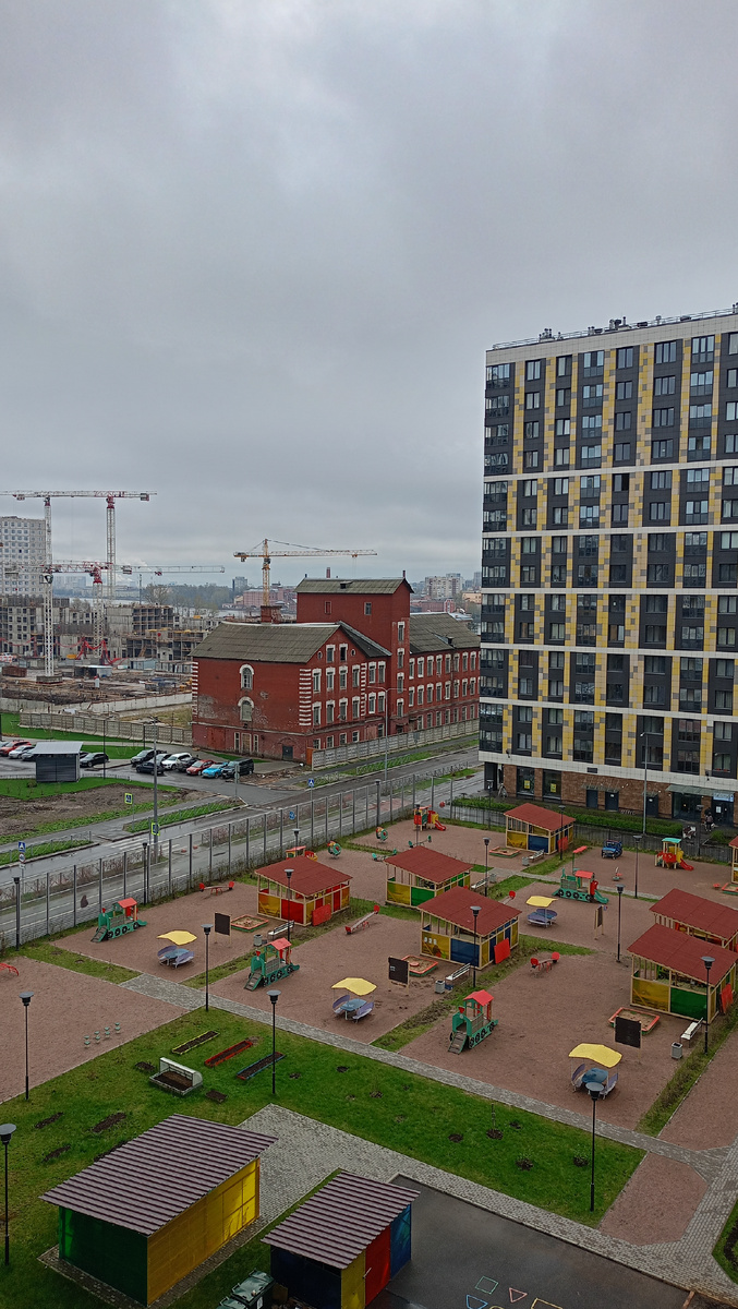 Утром , увидев из окна такое небо и плюс 5 на градуснике, я тоже не очень жаждала ехать, но ведь договорились- значит едем🤗