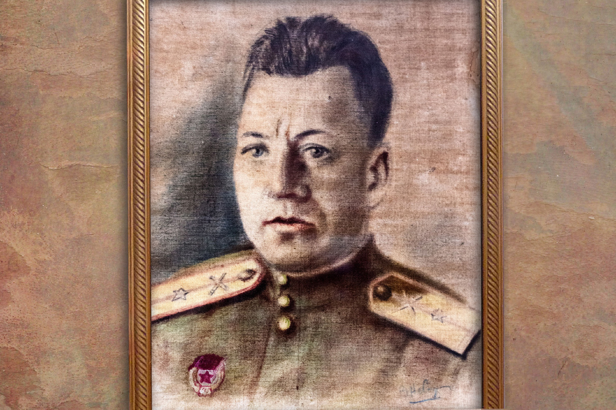 Кононыхин Федор Прокофьевич, портрет написан на портянке солдатом-однополчанином во время ВОВ