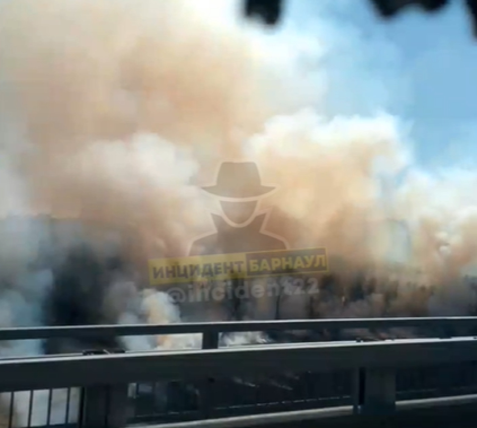    Пожар за Старым мостом . Источник: "Инцидент Барнаул"