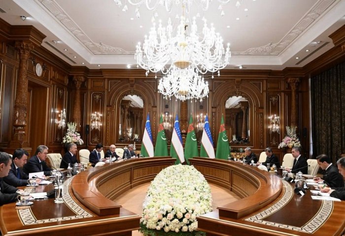 Встреча Председателя Халк Маслахаты Туркменистана Гурбангулы Бердымухамедова и Президента Узбекистана Шавката Мирзиёева, 24 апреля, 2025 г., Самарканд, Узбекистан (Фото: prezident.uz)