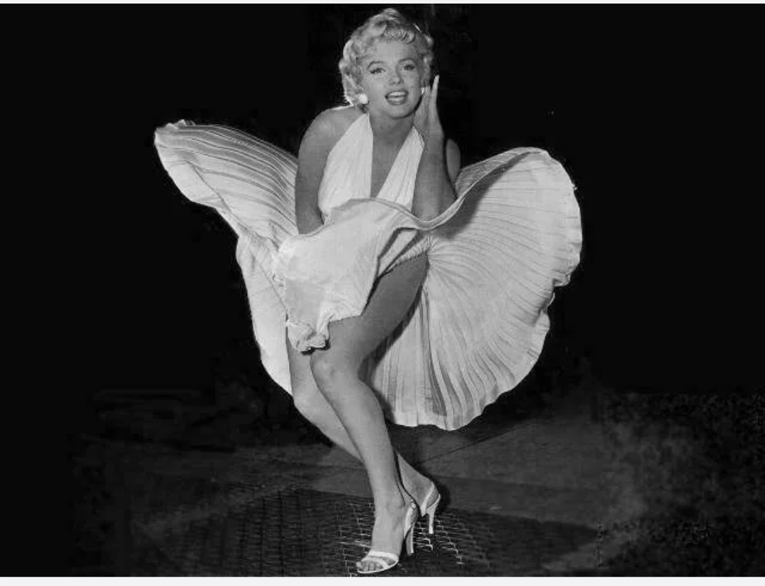 15.09.1954 Мэрилин Монро. Фото из интернета.