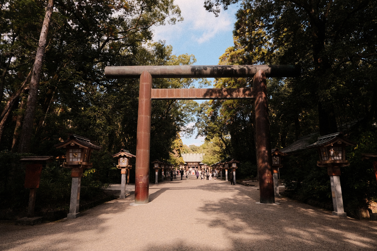 Храм Miyazaki Jingu, Миядзаки, Япония.