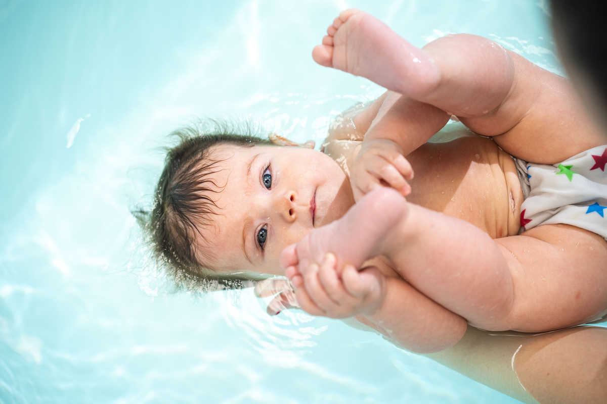 Скачки роста у малышей в первые годы жизни часто проявляются резкой сменой настроения, капризами