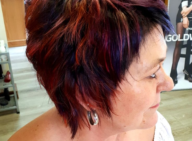 Стрижка и окрашивание: 5 самых частых ошибок, которые совершают женщины после 40