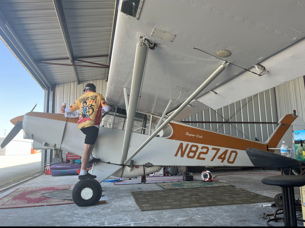 Самолёт Piper PA-18 Super Cub