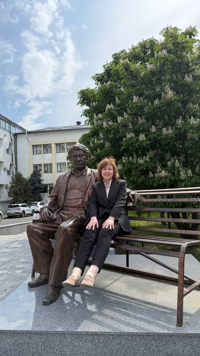 Сегодня, 24-го апреля 2025 г. д.э.н., проф. РУДН, президент ИНК Попкова Е.Г. приняла участие в Международной научно-практической конференции «Наследие ученых-экономистов Кыргызской ССР как основа современного социально-экономического развития», посвященной 95-летию Айдаркана Молдокулова.