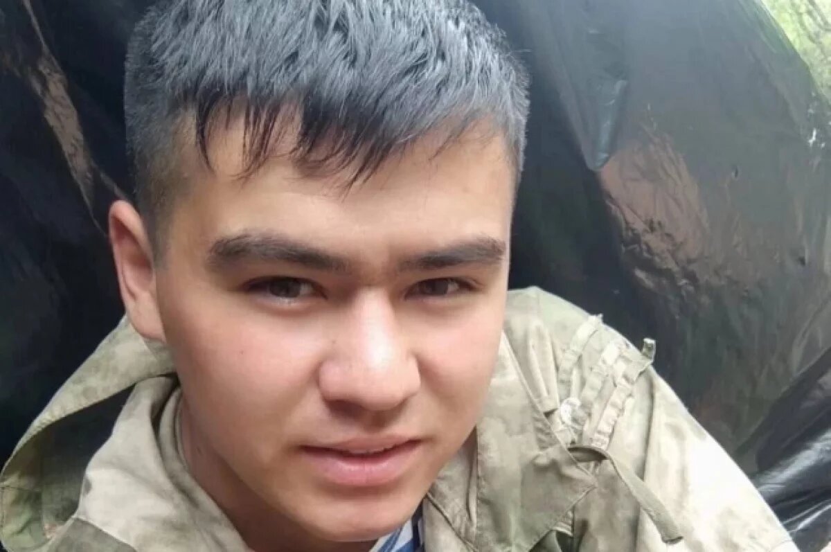    В Бурятии прощаются с погибшим на СВО Павлом Молчановым из Турунтаево