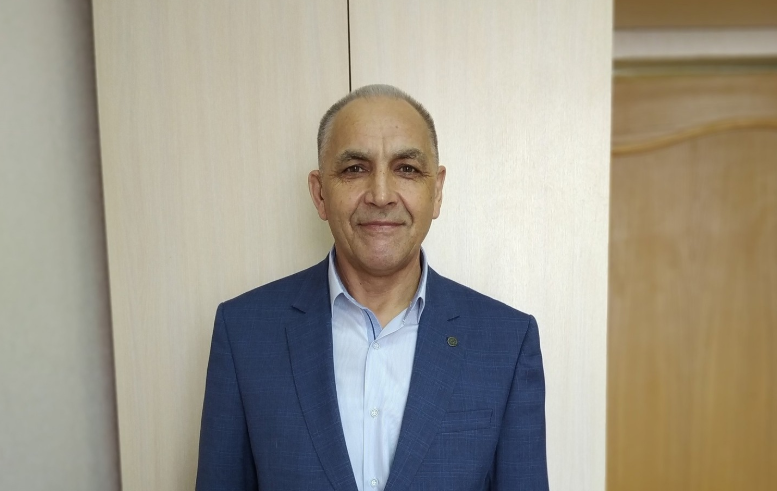    Президент РФ наградил руководителя отдела по физической культуре и спорту в Оренбургской области