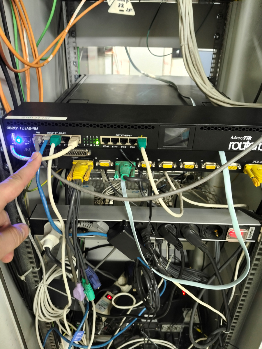 Команда Hot-WiFi обеспечила стабильным интернетом конференцию CPB conf