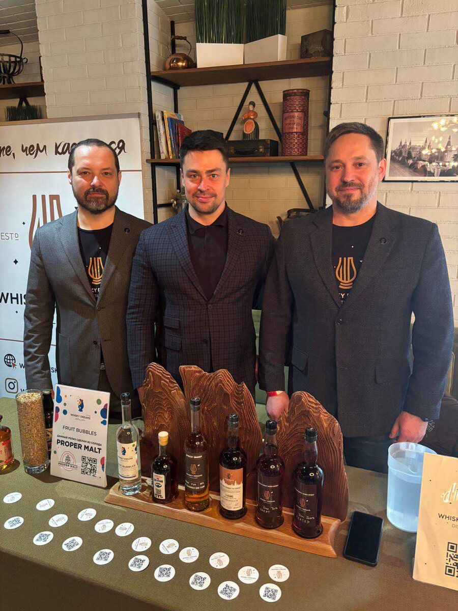 Команда Whisky Dreams. Слева-направо: Игорь Деделев; Артём Передереев; Дмитрий Лыков