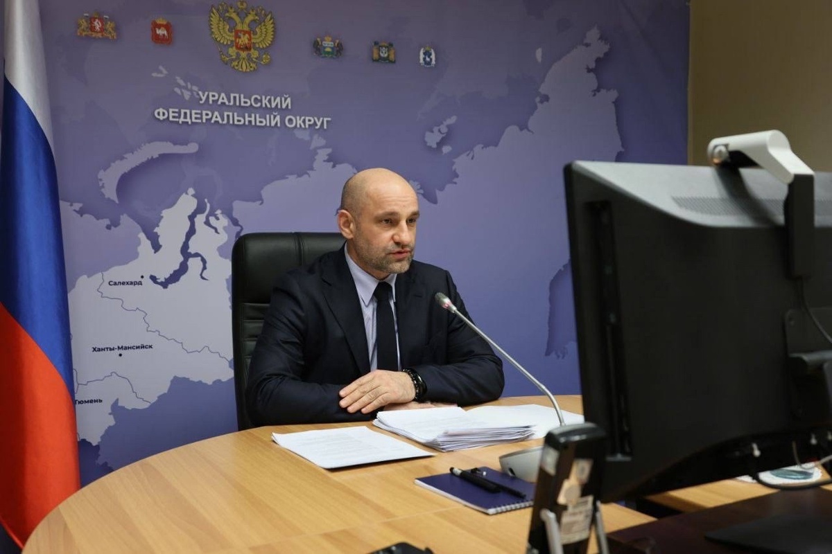    Полпред УрФО провел личный прием для югорчан