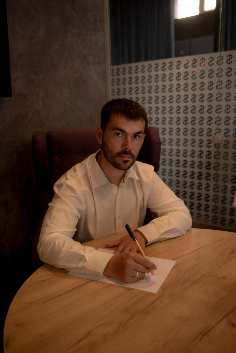 «Сколько прорывных идей, способных изменить страну, умерло на столе ‘эффективного менеджера’, потому что не вписывались в квартальный KPI или требовали ‘слишком много думать’?