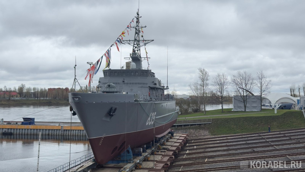 Спущен на воду корабль противоминной обороны "Полярный" проекта 12700 / Фото: Корабел.ру  📷
