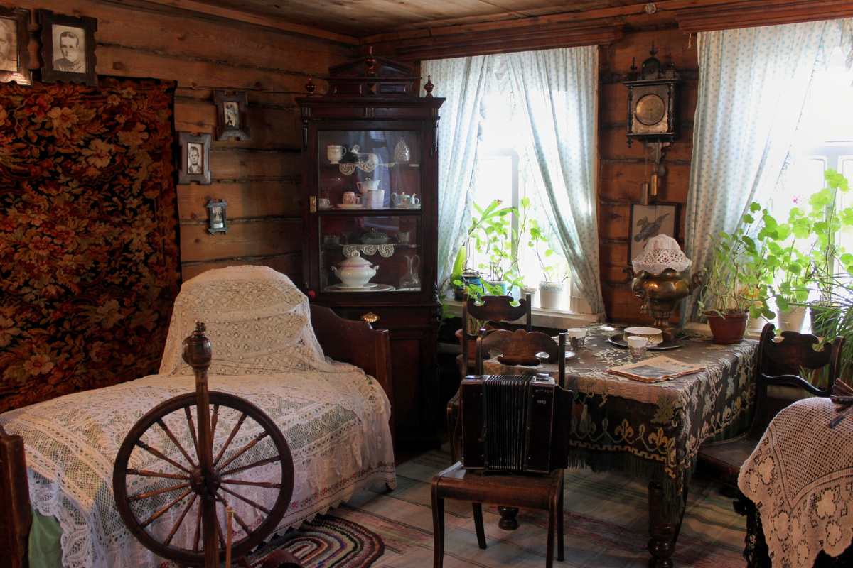 Фото автора. Обстановка внутри дома.