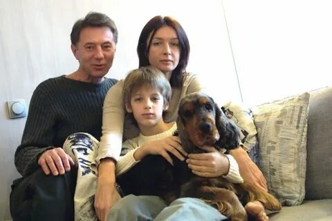 Евгений Меньшов и Лариса Борушко с сыном 