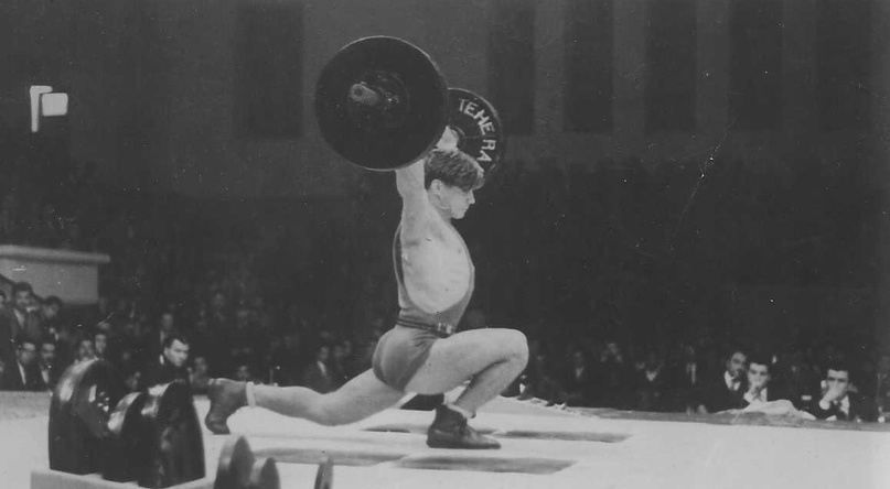 1947 г. Тегеран. Виктор Бушуев