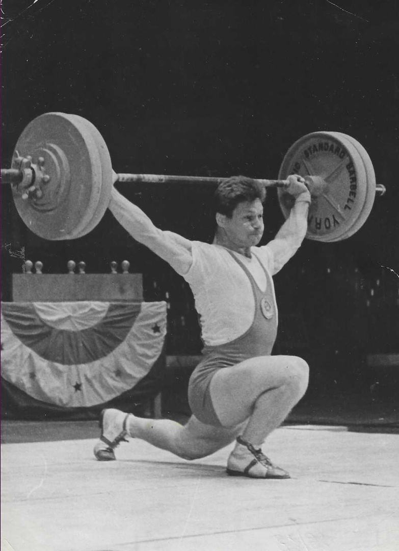 Виктор Бушуев