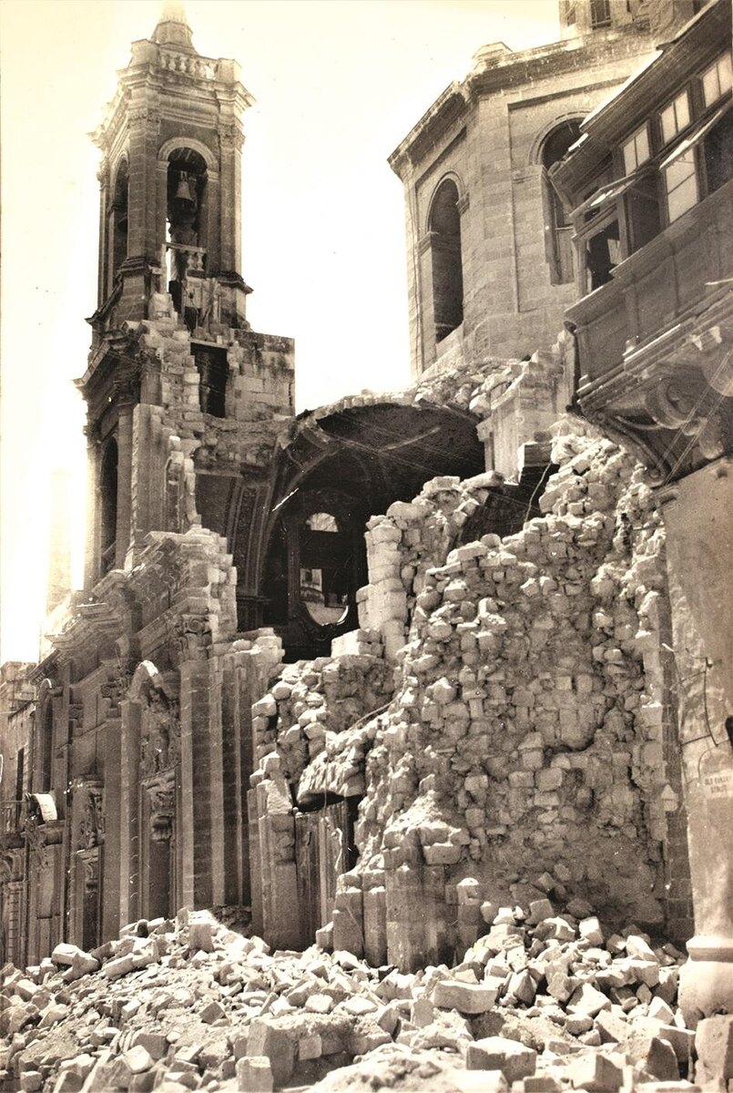 Разрушенная церковь