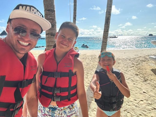    Павел Прилучный с сыном и дочерью. Фото: социальные сети