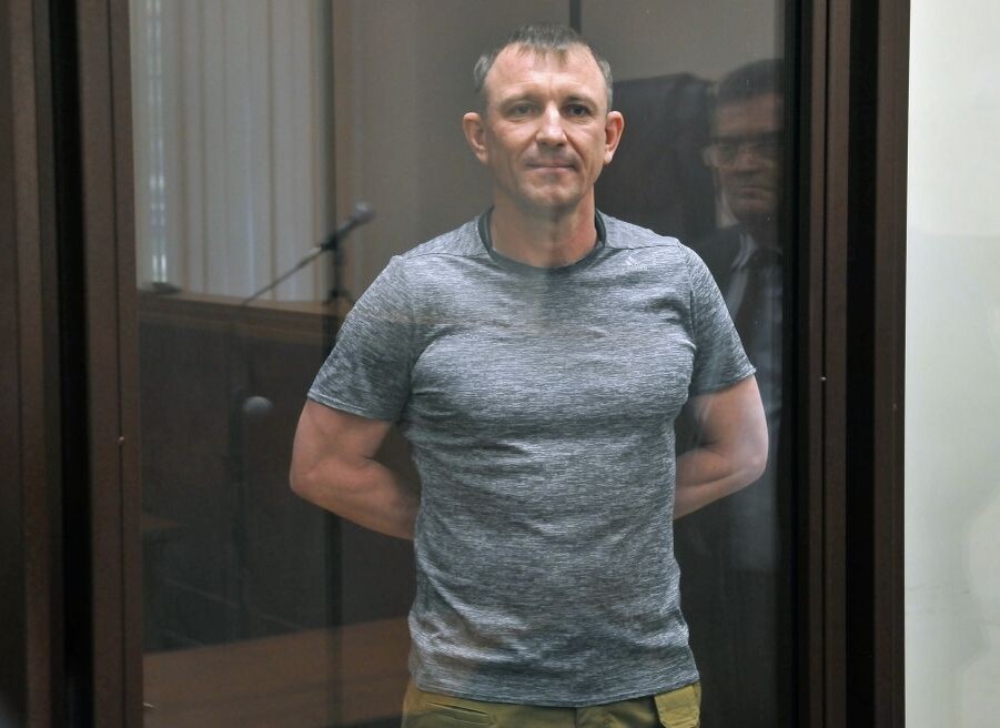    Бывший командующий 58-й общевойсковой армией ВС РФ генерал-майор Иван Попов, арестованный по делу о мошенничестве в особо крупном размере, на заседании в Тамбовском гарнизонном военном суде / Источник: © РИА Новости/Алексей Сухоруков