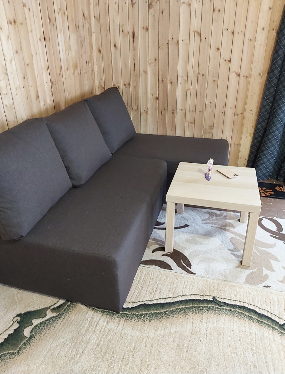 Новый диван.