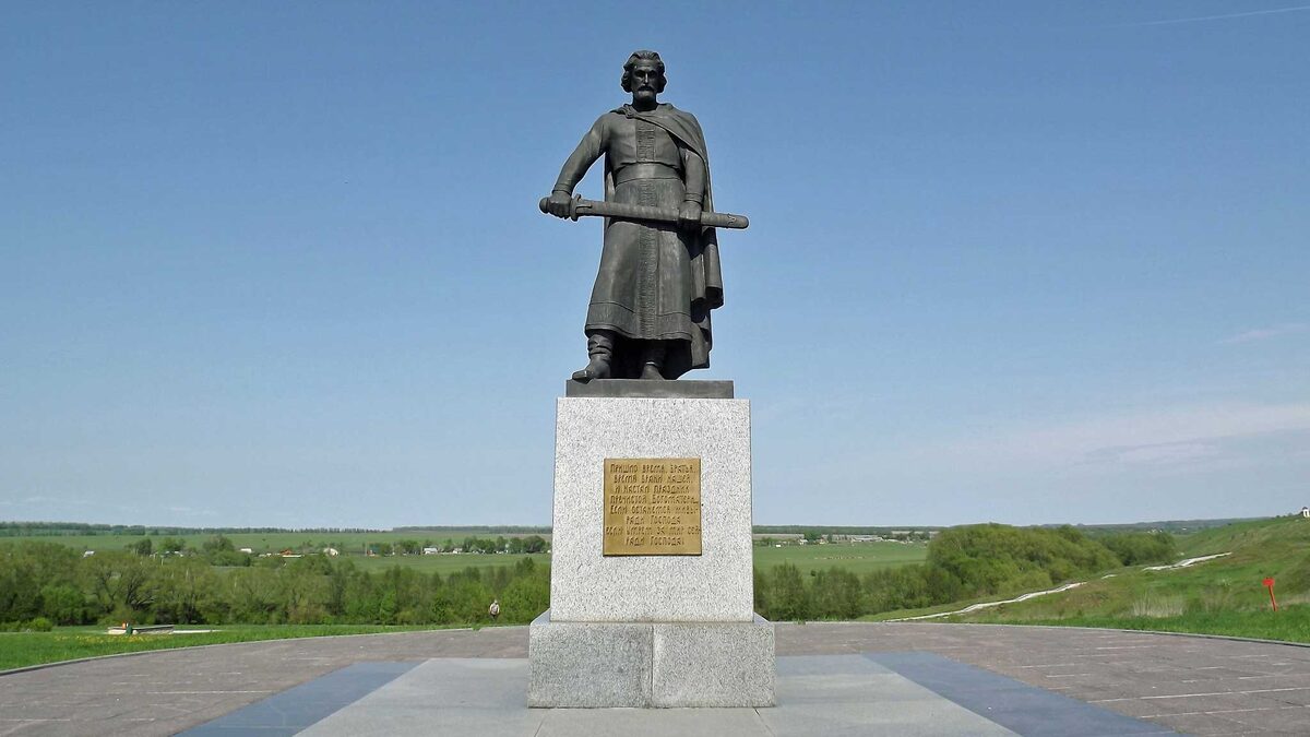 Памятник Дмитрию Донскому на Красном холме.