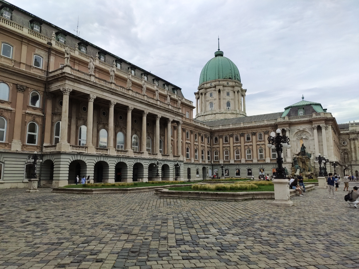 Королевский дворец в Буде