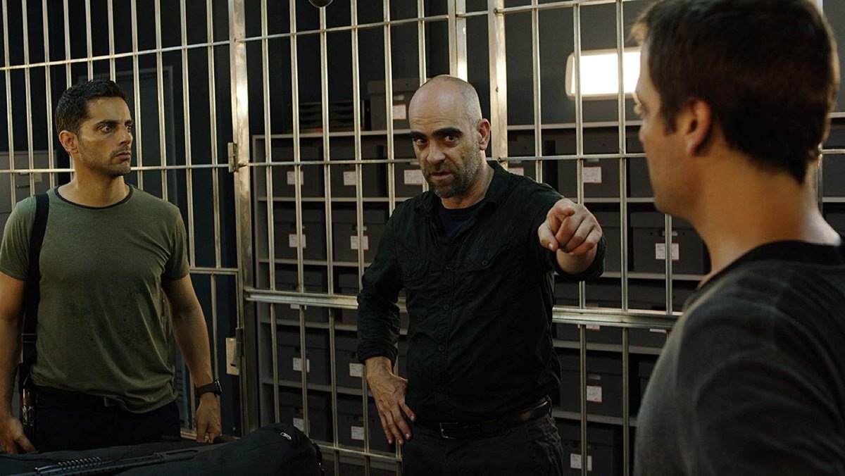 Кадр из фильма «Сто лет прощения» (2015)