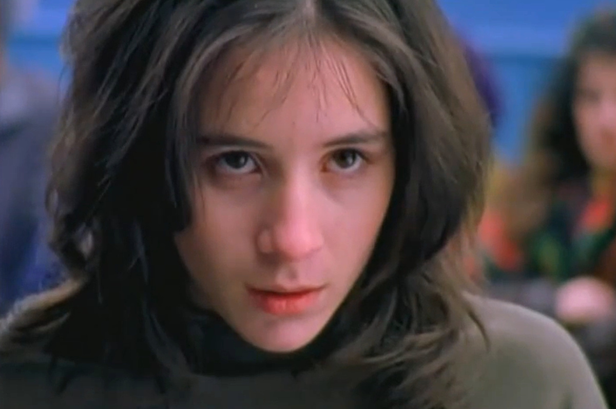 Кадр из сериала "Зал ожидания", 1998 г., режиссер Дмитрий Астрахан, сценарист Олег Данилов, композитор Александр Пантыкин (скриншот) 