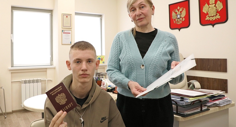 "Сиротпром": На Кубани приемные родители вывезли подростка-инвалида на берег моря и бросили на произвол судьбы