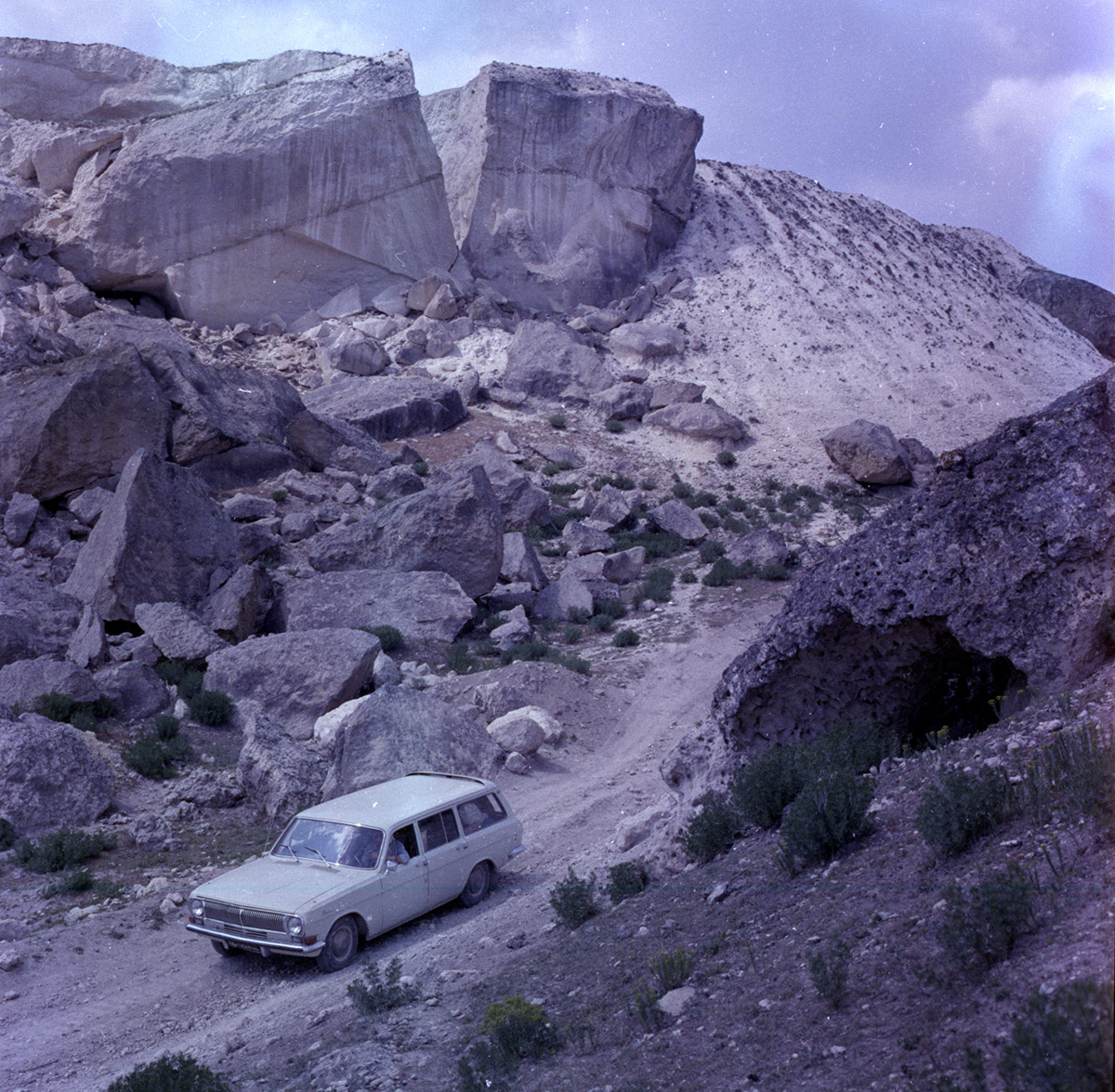 ГАЗ-24-02 в Крыму в Белогорске, 1976 г.